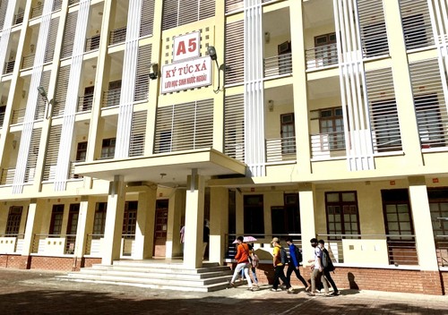 Perhatian Provinsi Son La untuk Pendidikan Mahasiswa Laos - ảnh 2