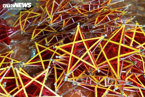 Desa Bao Dap Meriah Selama Festival Medio Musim Gugur - ảnh 11