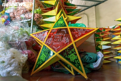 Desa Bao Dap Meriah Selama Festival Medio Musim Gugur - ảnh 15