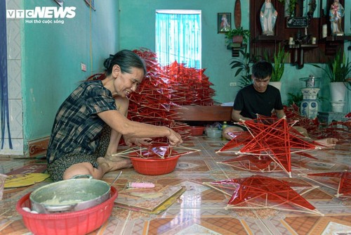 Desa Bao Dap Meriah Selama Festival Medio Musim Gugur - ảnh 2