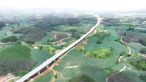 中国通往友谊关的高铁将于12月全线正式通车 - ảnh 1