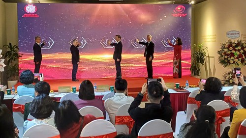 “档案文献中的越中友好合作”展 - ảnh 1