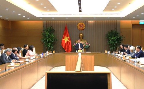 货币政策要坚持以稳定宏观经济为目标 - ảnh 1