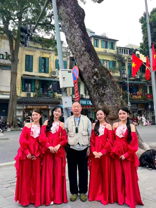 中国游客感受越南：人民友善，国家安全 - ảnh 2