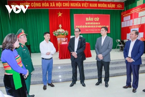 陈光芳赴清化省检查选举筹备工作 - ảnh 1