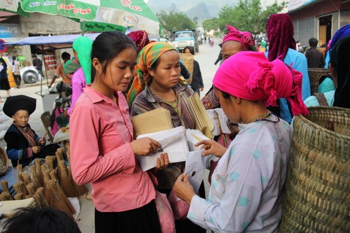 Market sessions in Ha Giang - ảnh 2