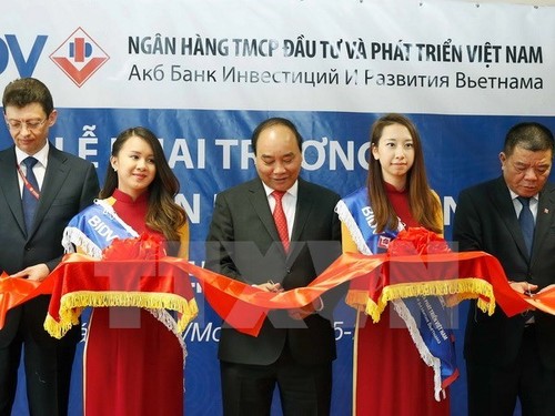 Prime Minister Nguyen Xuan Phuc attends Vietnam-Russia business forum - ảnh 1