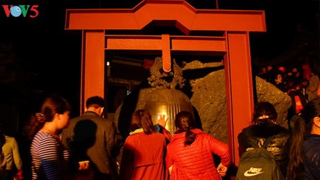 Yen Tu Mountain, a sacred and peaceful Buddhist sanctuary - ảnh 9