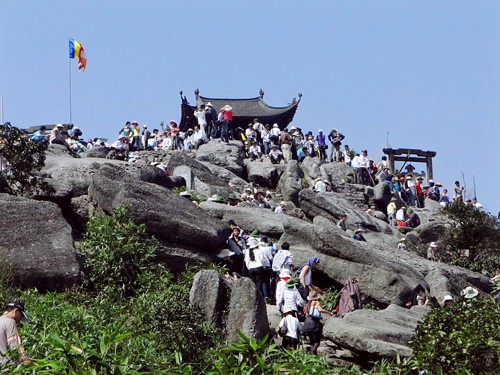 Bac Giang promotes Yen Tu religious tours - ảnh 1