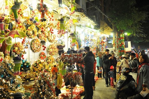 Hanoi celebrates Christmas 2018 - ảnh 1