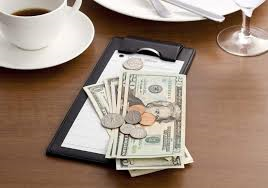 How much should I tip? - ảnh 1