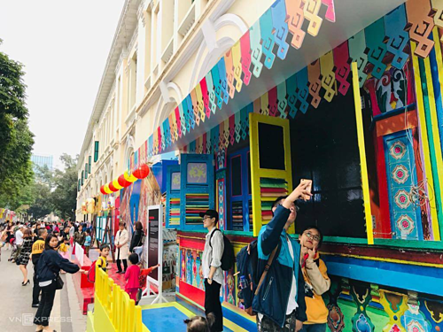 Singapore Festival 2019 opens in Hanoi downtown - ảnh 1