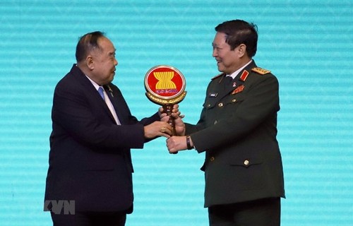 Vietnam officially becomes Chair of ADMM, ADMM Plus - ảnh 1