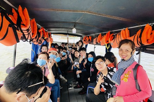 Travelling to Con Son to enjoy the old Tet celebrations - ảnh 1