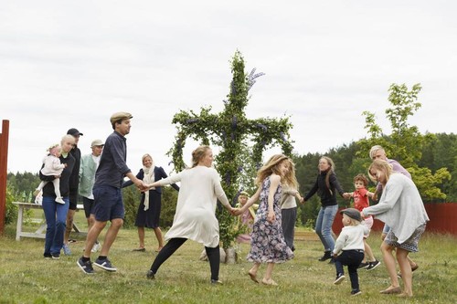 Swedish Midsummer festival - ảnh 1