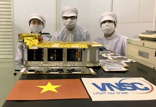 Vietnamese-made NanoDragon satellite scheduled to be launched on October 1 - ảnh 1