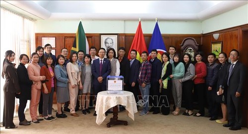 Overseas Vietnamese in South Africa donate to protect Vietnam’s national sovereignty - ảnh 2