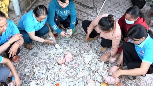 The godmothers of the orphaned in Quang Ngai province - ảnh 2