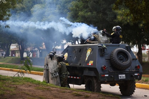 Peru declares state of emergency in capital city Lima   - ảnh 1