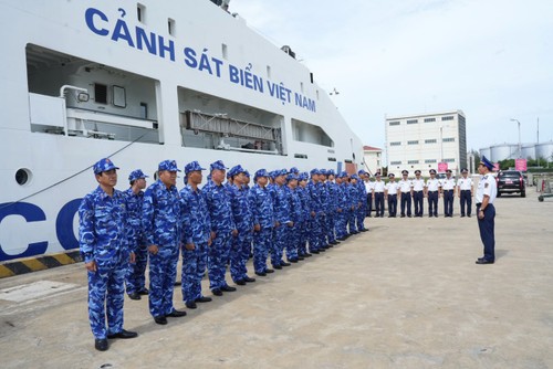 Vietnam Coast Guard vessel visits Philippines - ảnh 1