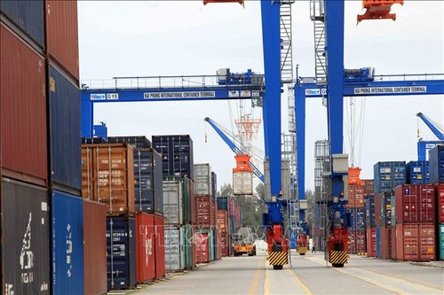 Ministry outlines 2025 plan for trade with European-American markets - ảnh 1