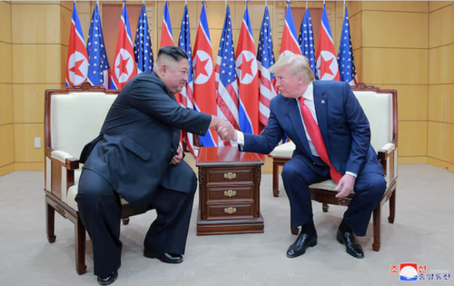 Trump says he still has good relations with North Korean leader - ảnh 1