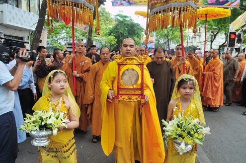 Celebration De L Anniversaire De Bouddha