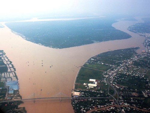 Consultation sur les ouvrages hydroélectriques sur le principal bras du Mékong - ảnh 1