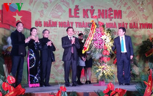 Commémoration des 65 ans du théâtre de la VOV - ảnh 1