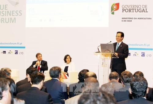 Nguyen Tan Dung participe au forum de l’économie maritime de Lisbonne - ảnh 1