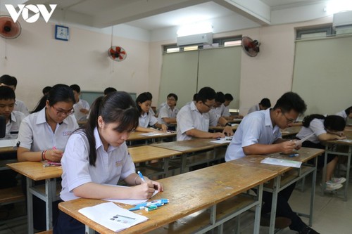 Le Covid-19 pertube-t-il les examens au Vietnam? - ảnh 1