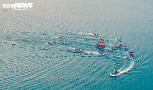 Binh Dinh: La fête pour une bonne pêche – un souffle spirituel au rythme des vagues - ảnh 3