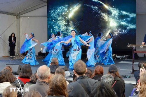 Le Vietnam apporte sa touche artistique à la Korean Expo 2025 à Paris - ảnh 1