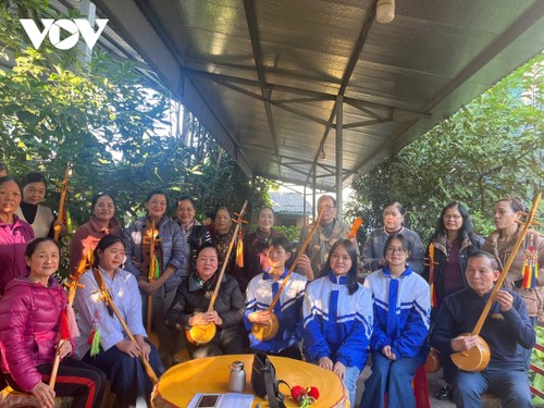 Quand la langue tày se numérise dans un lycée de montagne à Cao Bang - ảnh 2
