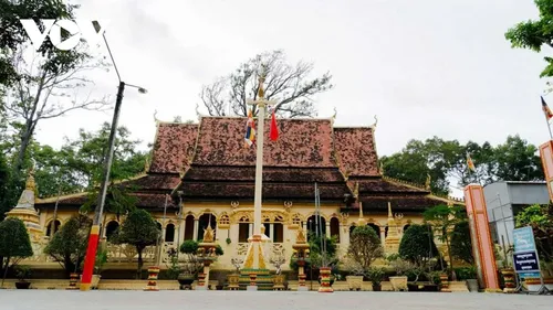 Pagode Âng, joyau spirituel et culturel khmer au cœur de Vinh Long - ảnh 2