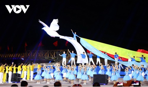 2024 Festival for Peace in Quang Tri promotes Vietnam’s message of peace and cooperation - ảnh 2