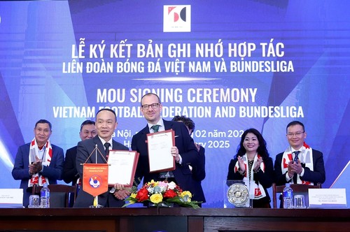 VFF, Bundesliga extend partnership to nurture football talents - ảnh 1
