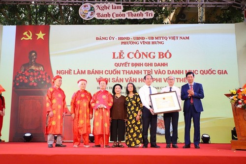 Craft of making Thanh Tri steamed rice pancake recognized as national heritage - ảnh 1
