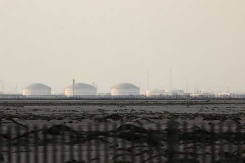 Energy facilities targeted in Iran, other Gulf countries - ảnh 1