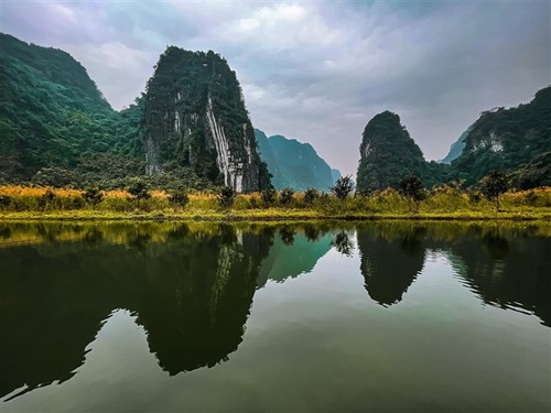 Tres destinos en Ninh Binh acaparan el interés en la fiesta del Año Nuevo Lunar 2021 - ảnh 12