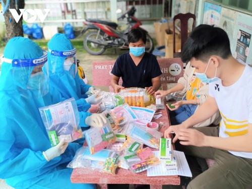 La red de médicos acompañantes a los pacientes con coronavirus - ảnh 1