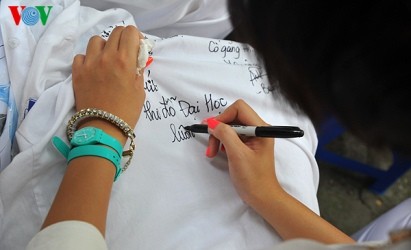 ファン・ディン・フン高校の終了式 - ảnh 4