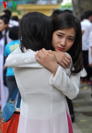 ファン・ディン・フン高校の終了式 - ảnh 12