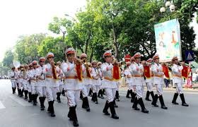 ベトナム軍の楽団による有名な曲 - ảnh 1