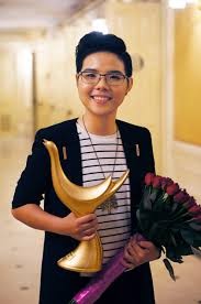 女性歌手ブーカットトゥォンの歌声 - ảnh 1