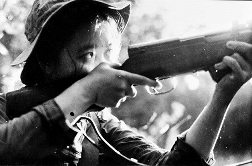 ベトナム人民軍の帽子 （送料無料】ベトナム人民軍 ヘルメット