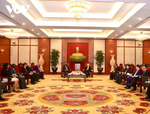 チョン書記長 「ベトナムはできる限りキューバを支援」 - ảnh 1