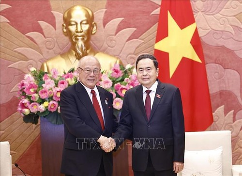 マン国会議長、日越友好議員連盟の武部特別顧問と会見 - ảnh 1