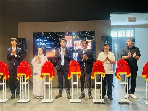 「土の姿」展でベトナムと日本の文化が繋がる - ảnh 1