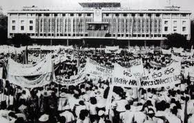 Kemenangan bersejarah 30 April 1975 hidup selama-lamanya - ảnh 2